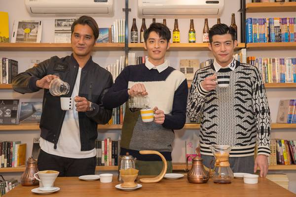 曹佑宁登《ELLE》开年刊 新剧《人际关系事务所》角色曝光