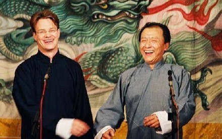 相声艺术家丁广泉去世 曾培养大山等“洋笑星”!