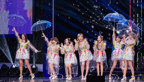 SING女团再登央视《开门大吉》 实力为春晚预热!