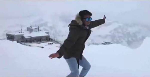 王宝强雪山上打拳 自幼习武侠气十足!