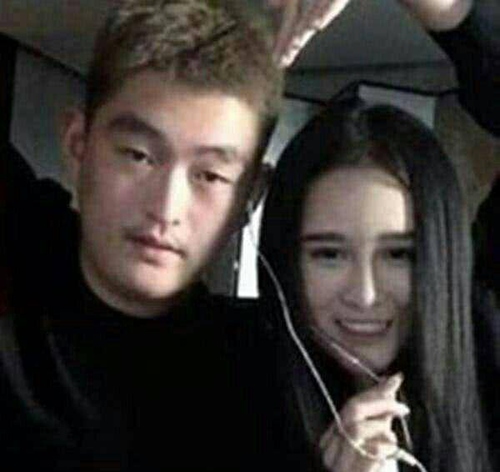 赵本山儿子近照曝光 网友:一看就是亲生!