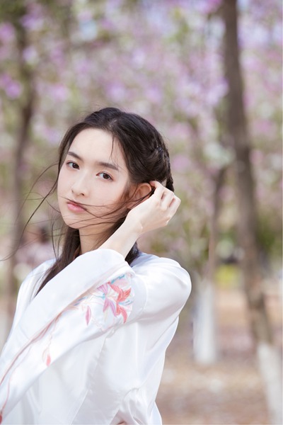 王玉雯古风写真 清新灵动自然脱俗