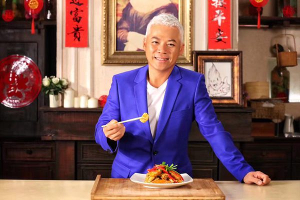 音乐大咖巫启贤化身美食料理师 引爆极致味蕾体验
