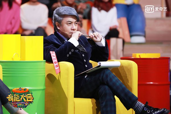 蒋方舟做客《奇葩大会》不再“谄媚” 马东“挑事”引其疯狂吐槽李诞是谐星