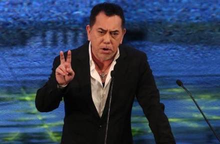 黄秋生向成龙致歉 痛批媒体篡改演讲稿!