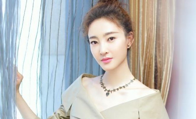 《幕后玩家》王丽坤亮相北京国际电影节 “生死”间回归初心
