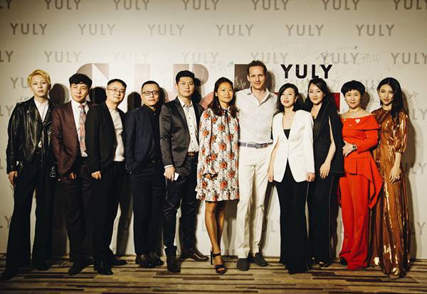 YULY尤狸小礼服2018春夏新品发布大秀