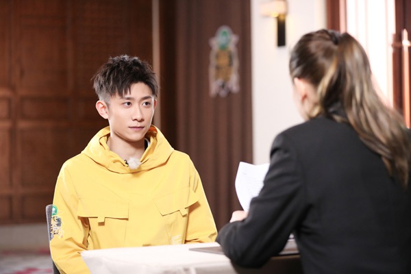 《高能少年团》杨紫张一山互怼上线,王大陆狂吃酸柠檬