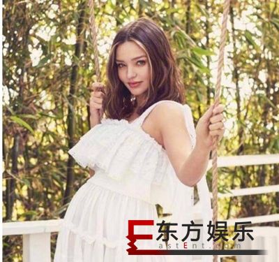 超模米兰达可儿产子 再婚90后富二代堪称人生赢家!