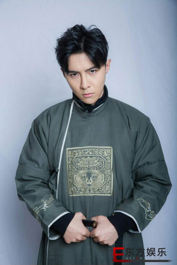 UNIQ李汶瀚加盟《暗夜古宅》,热血少年强势来袭!