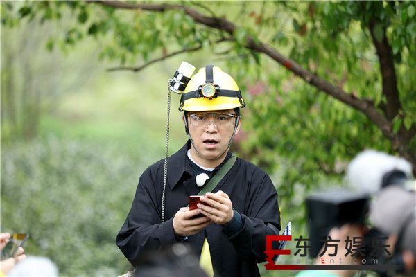 黄渤《极挑4》暴走丛林变“人猿渤山” 提倡环保守护绿水青山