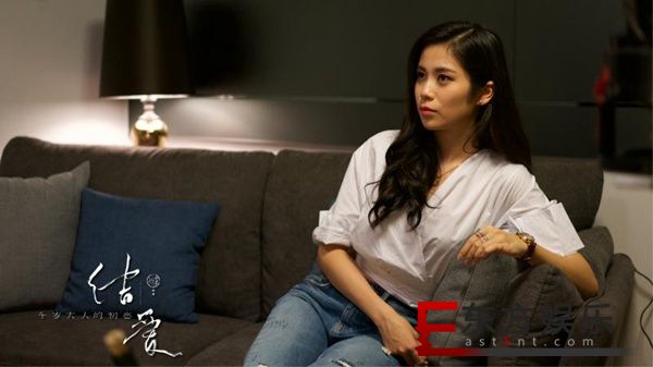 马小媛摇身变杂志社时尚达人 新剧热播犀利怼宋茜