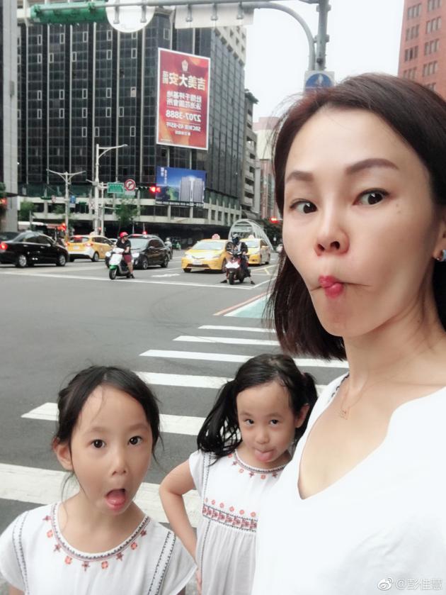 彭佳慧离婚 离婚声明是与老公共同完成的!