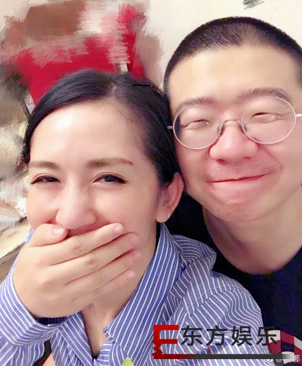 谢娜李诞同框 网友:李诞眼睛去哪了? 