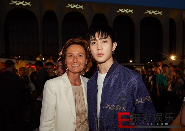 马伯骞受邀米兰时装周 出席杰尼亚2019夏季首秀