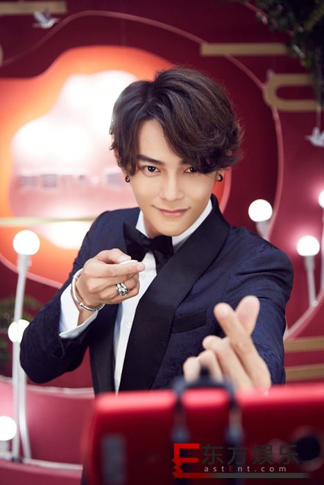 汪东城亮相活动眼神深邃西装杀 热播剧古装角色实力圈粉