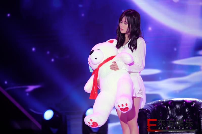 SNH48许杨玉琢霸气喊话《创造101》 孙珍妮婚纱泪目献唱《天意》