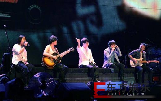 五月天演唱会抓获逃犯 这年头不抓个逃犯都不好意思开演唱会了!