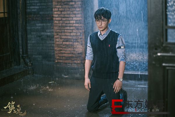 烈风不移骤雨不屈!《镇魂》朱一龙淋雨倒计时