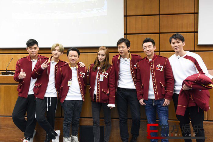 Nine percent、火箭少女101首次同框,导师鹿晗携街舞团“燃炸”舞台