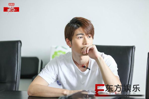 《我家那小子》陈学冬学开直升飞机 拍戏拒用替身