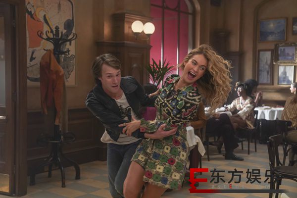 《妈妈咪呀2》经典重归口碑超前作 欢乐歌舞创造独特夏日氛围