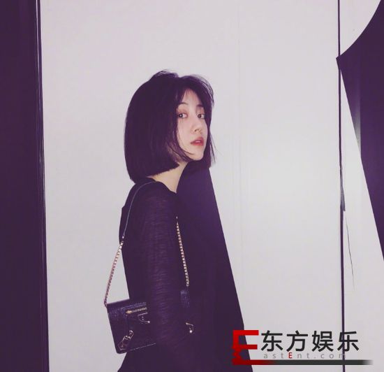 李溪芮解约嘉行 成杨幂签约小花中第一个出走艺人!