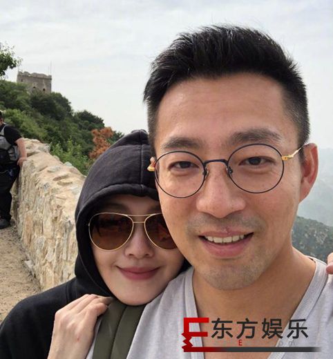 汪小菲力挺大S怒怼网友 她老公愿意给她剥虾怎么了!?