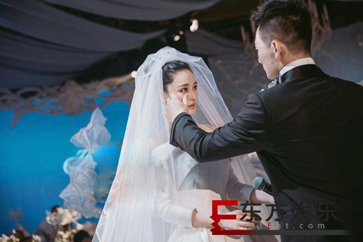 张馨予告白老公何婕:你是我一直等的人!