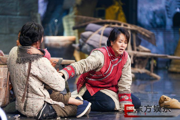 以演技为名《我就是演员》极致归来 左小青、任素汐飚戏《一九四二》引爆网友泪点