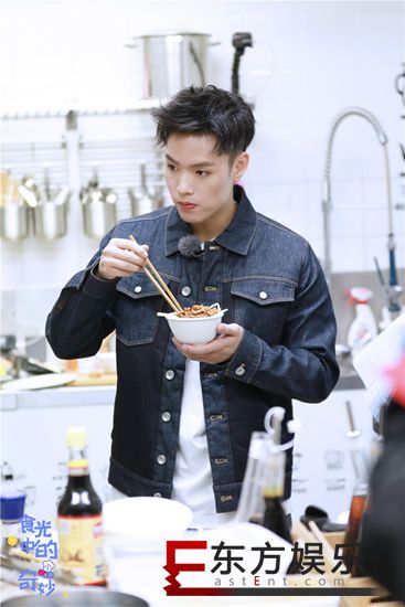 《奇妙的食光》Jeffrey董又霖英语流利获首A 店长资质暴露无遗