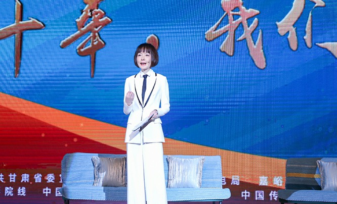 陈鲁豫出席“四十年,我们记录中国”国际短片电影展,重温年代记忆和味道