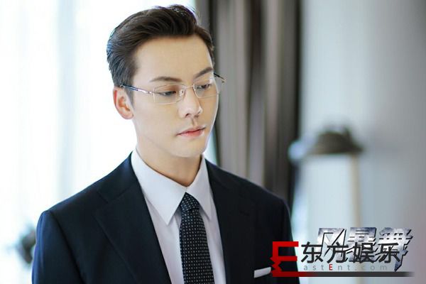 都市谍战巨制《风暴舞》完满杀青 陈伟霆娜扎身陷惊天阴谋
