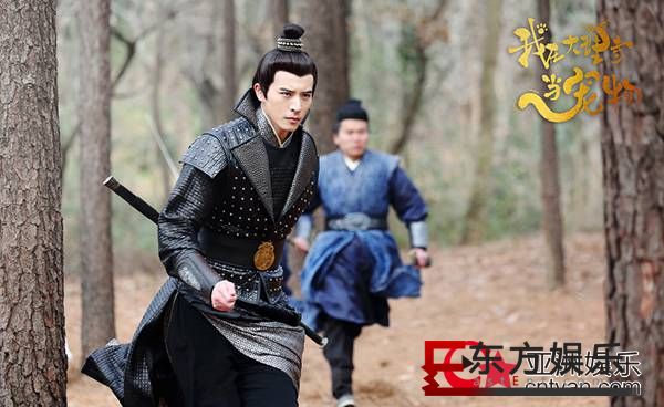徐开骋新剧《我在大理寺当宠物》热播数周 继皇上后再现“大猪蹄子”
