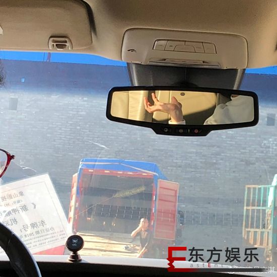 文淇曝光拍戏日常 评论区化身戳爷粉头亮了