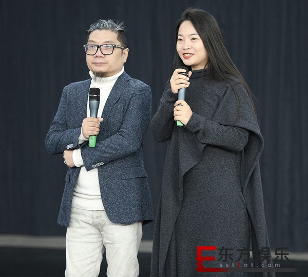 高艳津子携《水·问》深情回归:与灵魂赤裸相见