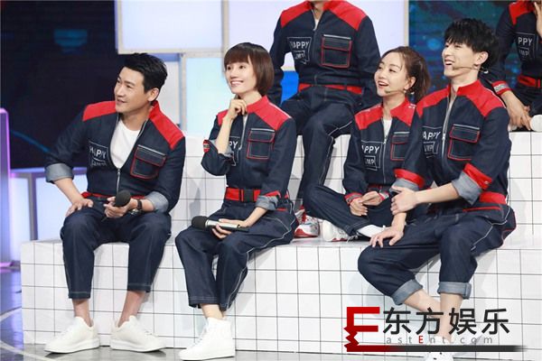 陆毅携手袁泉登陆快本舞台 “方盒夫妇”节目现场撒糖