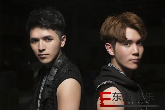 大贺兄弟继《痴情玫瑰花》后再推新作 《最英雄》全球发行引燃逐梦豪情