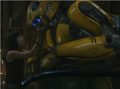 《大黄蜂》发布正片片段 汽车人获名Bumblebee将踏冒险之旅