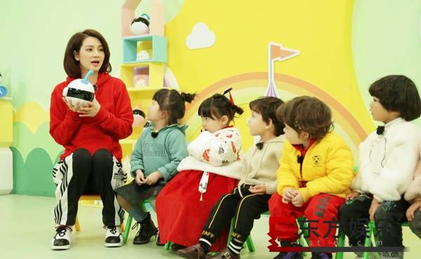 《爱上幼儿园》冬季运动会开幕! 张丹峰洪欣胜负教育引分歧