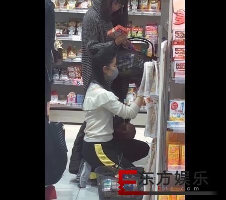 网友偶遇刘亦菲 衣着休闲难掩仙女气息!
