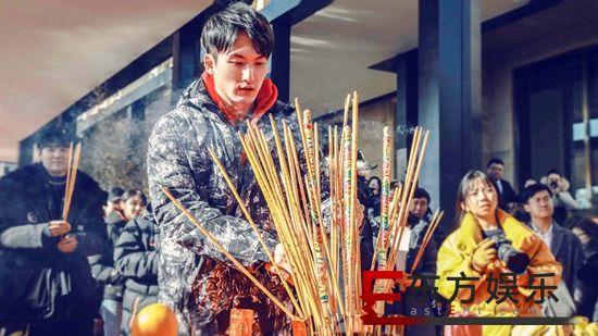 张峻鸣《燃烧的DNA》青岛开机 为爱痴狂上演虐心恋