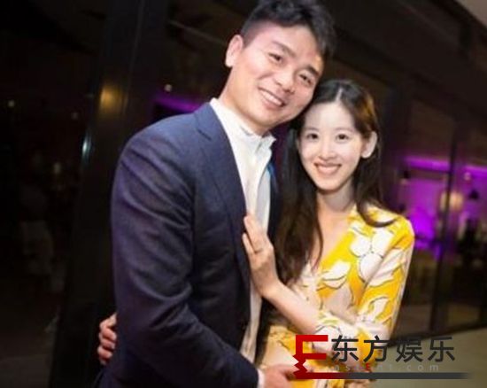 网曝章泽天朋友圈骂脏话 刘强东奶茶差多少岁?