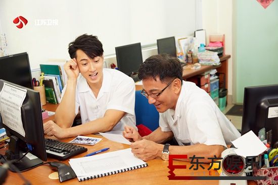 吴尊写信向爸爸道歉,刘维内心自画像曝光