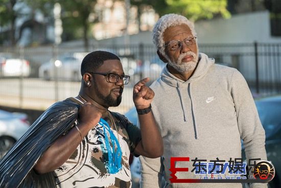 口碑喜剧《德鲁大叔》发布最新片段 欧文炫球吊打“00后”