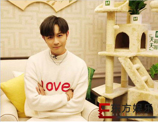 郭涛化身音乐合伙人 与好友吴青峰亮相《歌手》2019