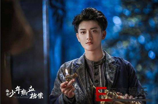 《租界少年热血档案》杀青 黄子韬改微博名等待“崇利明”