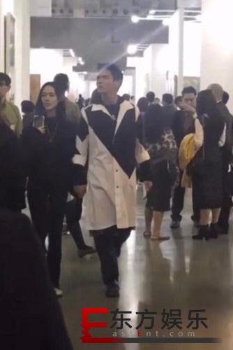 郭碧婷向佐牵手疑恋情曝光 网友:坐等官宣!