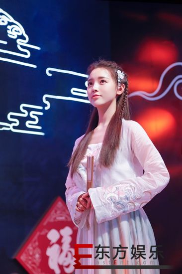 曾雪瑶再度献演国风舞台 《浪人琵琶》浅吟低唱婆娑起舞