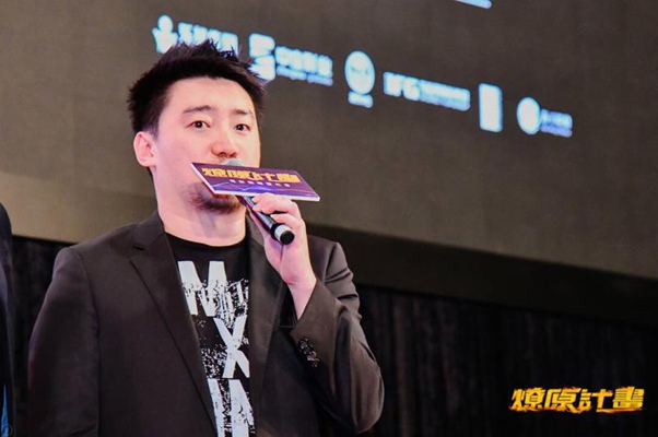 亿万电影寒单推手黄朝亮、刘亭佑打造不一样的胡宇威